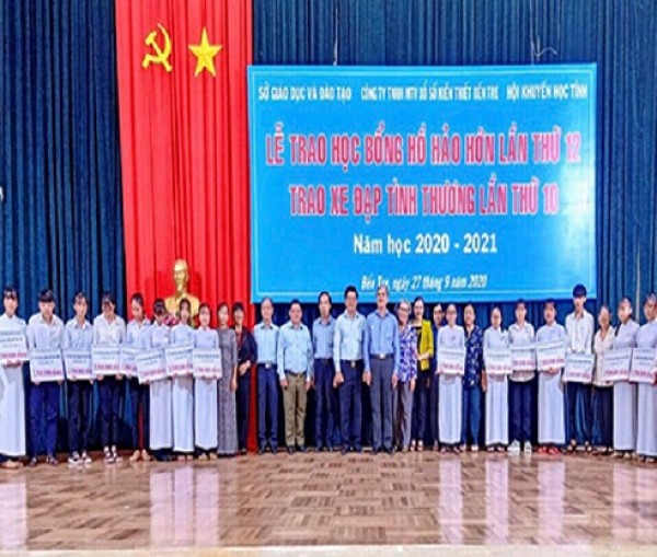 Công ty xổ số kiến thiết Bình Thuận trao nhà “ Nghĩa tình đồng đội” cho cựu TNXP có hoàn cảnh khó khăn