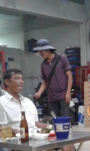 Tây Ninh: Nhiều người đổi đời từ bán vé số dạo