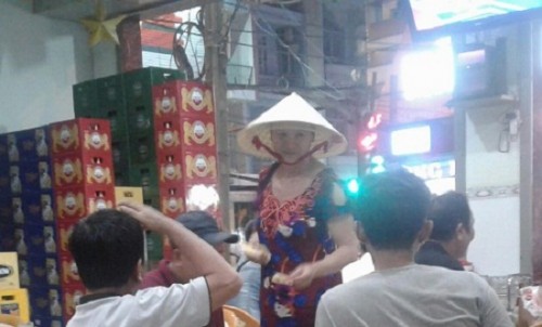 Bến Tre: Nhiều người thoát nghèo nhờ bán vé số