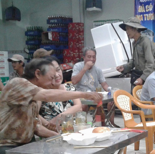 Kiên Giang: Chung tay giúp người bán vé số thoát nghèo