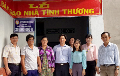 Đồng Tháp: Trao tặng nhà tình thương để người nghèo vui xuân đón tết