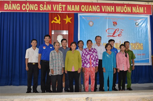 Công ty XSKT Đồng Tháp: Trao nhà tình thương cho hộ nghèo tại Bến Tre