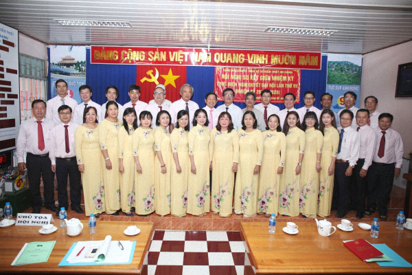 Công ty XSKT An Giang: Tổ chức Hội nghị sơ kết giữa nhiệm kỳ thực hiện Nghị quyết Đại hội lần thứ VII