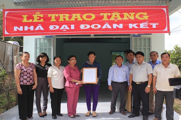 Công ty Xổ số Kiến thiết Bình Dương: THÊM MỘT CĂN NHÀ ĐẠI ĐOÀN KẾT ĐƯỢC TRAO TẶNG