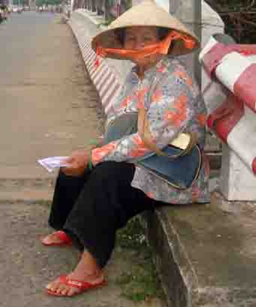 Vé số dạo ở ngoại ô