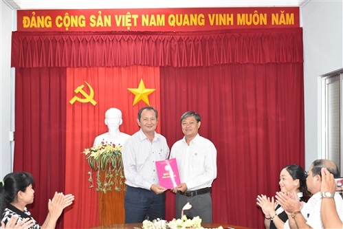 XSKT Đồng Tháp: Trao quyết định về công tác cán bộ