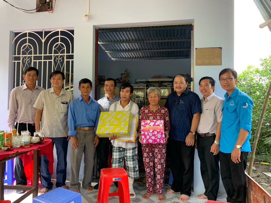 Công ty Xổ số Kiến thiết Đồng Tháp tiếp tục bàn giao 5 căn nhà Tình thương