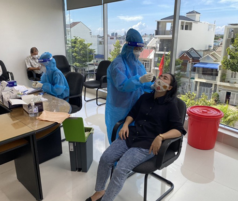 Công ty TNHH Xổ số kiến thiết Bình Thuận: Tổ chức test nhanh kháng nguyên, sàng lọc Covid-19