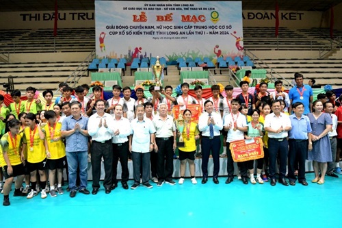 Công ty TNHH MTV Xổ số kiến thiết Long An : Bế mạc Giải bóng chuyền nam, nữ học sinh cấp trung học cơ sở