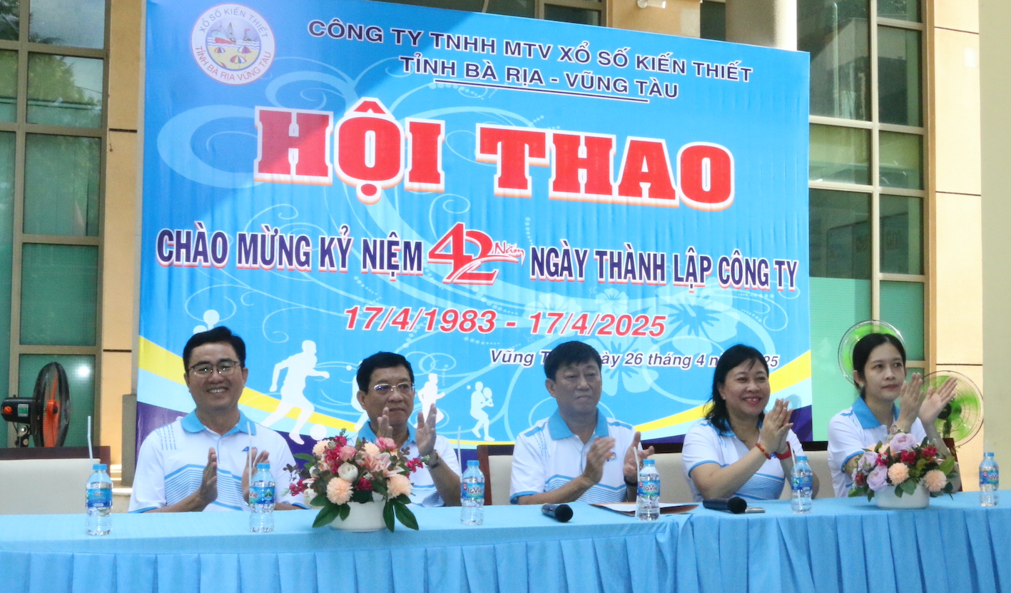 Sôi nổi Hội thao chào mừng 50 năm Ngày giải phóng miền Nam, thống nhất đất nước